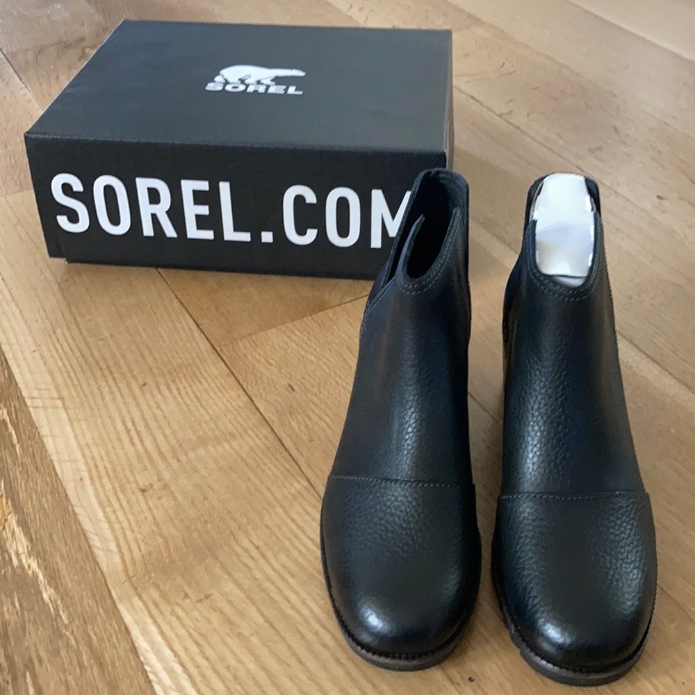 Sorel Size 7 Boot — Cate Cut Out. NWT new in box.